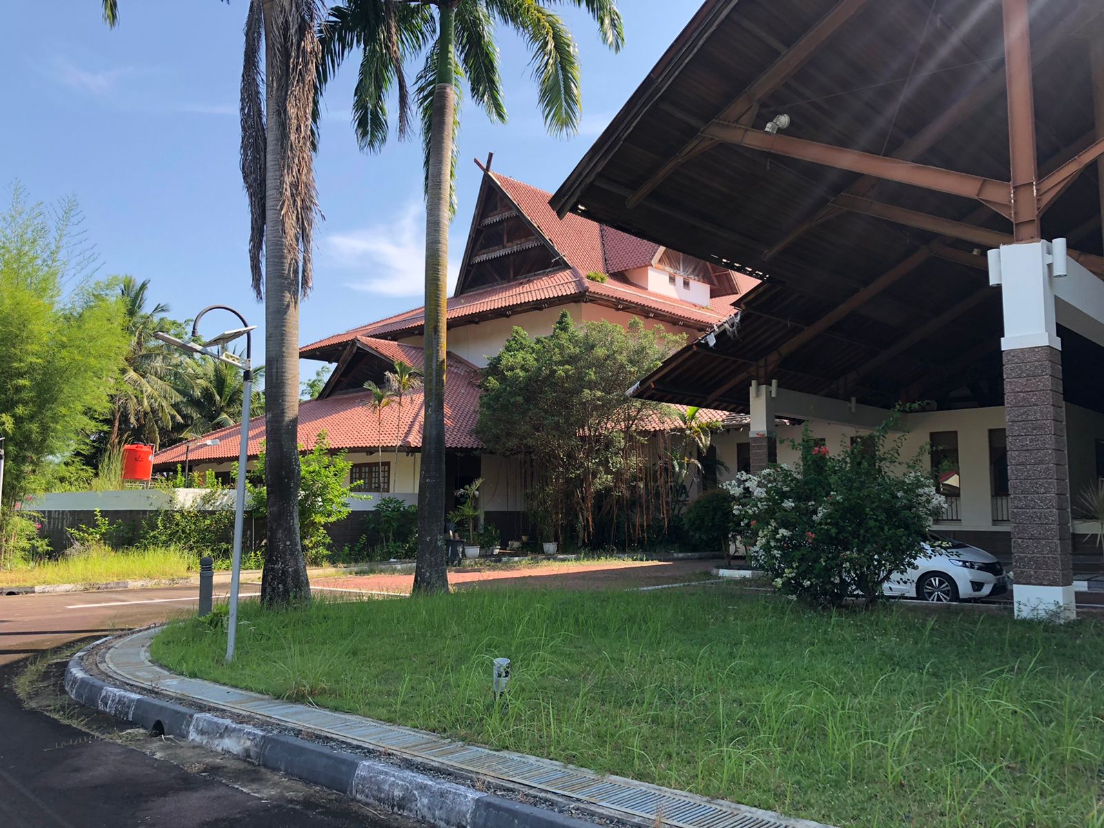 Wajah Melayu di Hotel Purajaya yang kini tinggal kenangan.