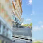 Hotel Sahid Vanilla Nagoya Batam di Jl Pembangunan Blok VI, Batu Selicin, Lubuk Baja, Batam diduga berdiri megah dan kokoh di atas ruang milik jalan (rumija) dan ruang pengawasan jalan (ruwasja).