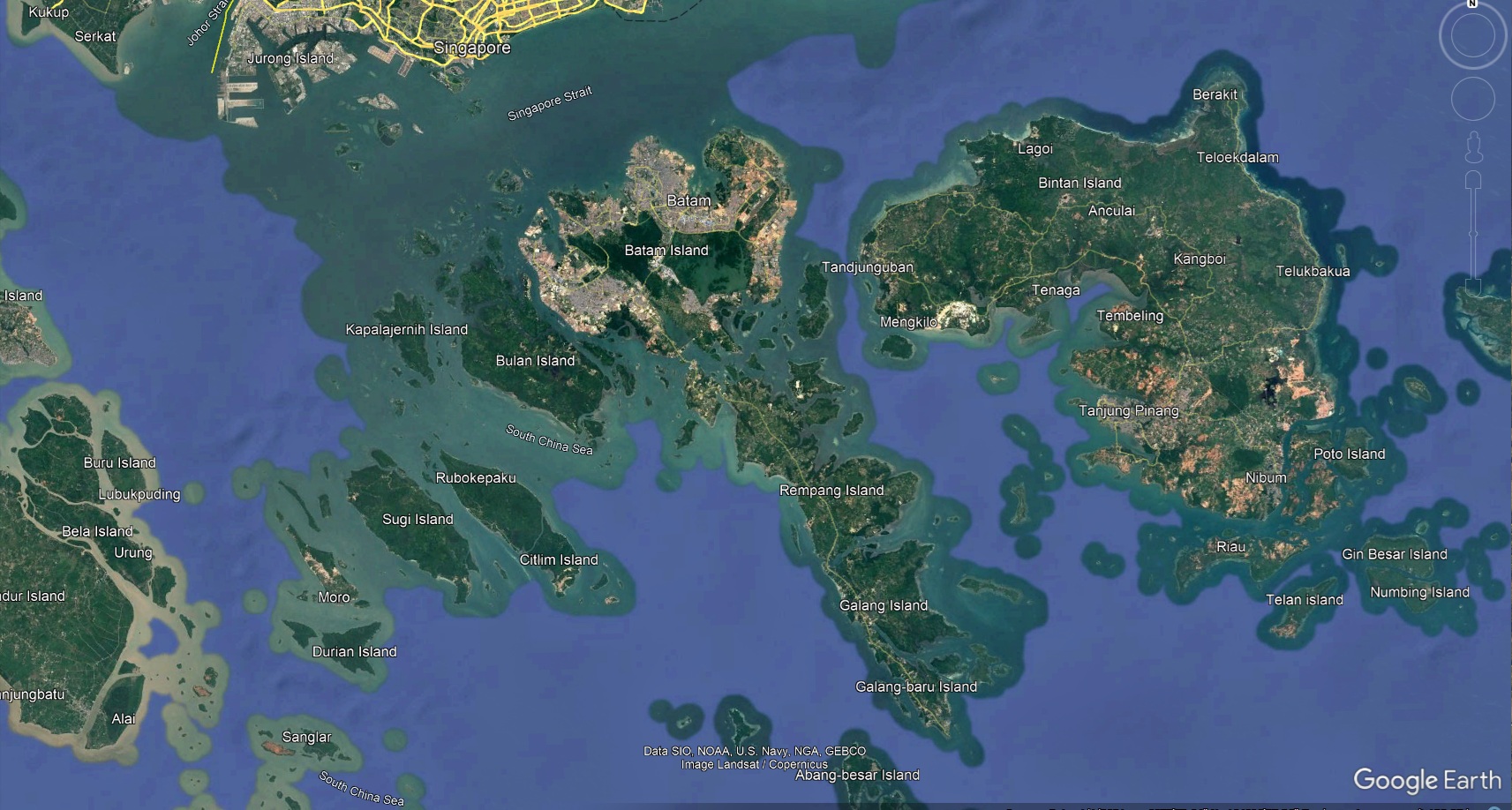 Pulau Batam dan puluhan pulau di sektiarnya, mulai dikuasai mafia lahan, warga asli menunggu waktu digusur dari kampungnya.