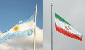 Bendera Argentina (kiri) dan Bendera Iran.
