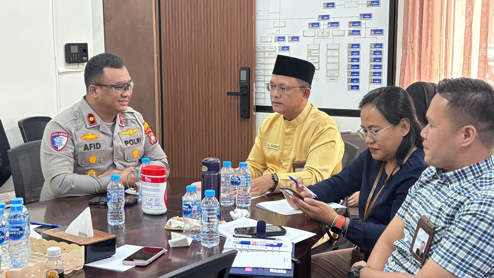 Perwakilan Ombudsman RI Provinsi Kepulauan Riau (Kepri) menggelar audiensi bersama Satuan Lalu Lintas (Satlantas) Polresta Barelang untuk menyikapi lonjakan angka kecelakaan lalu lintas di Kota Batam, Jumat, 10/4/2026.