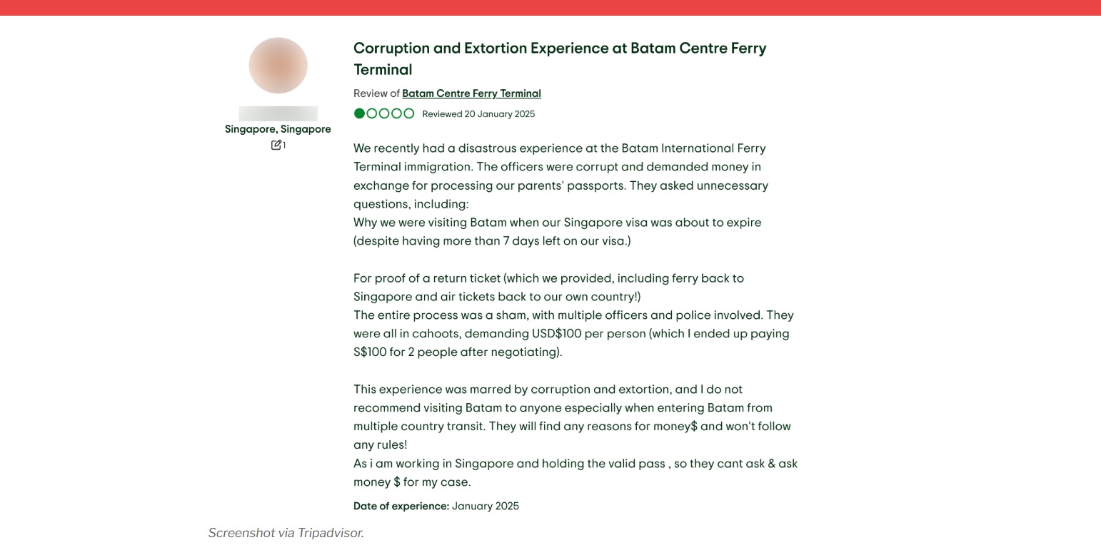 Penjelasan korban pemerasan Imigrasi Batam di Tripadvisor. 