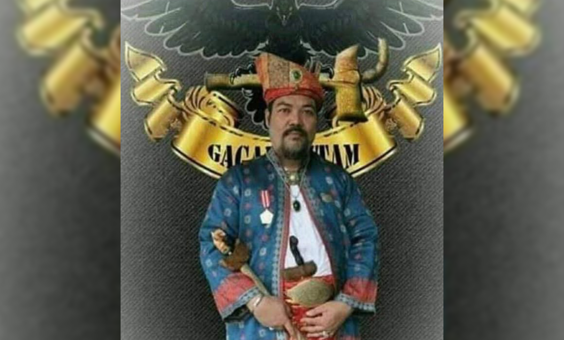 Panglima Besar Gagak Hitam, Udin Pelor.