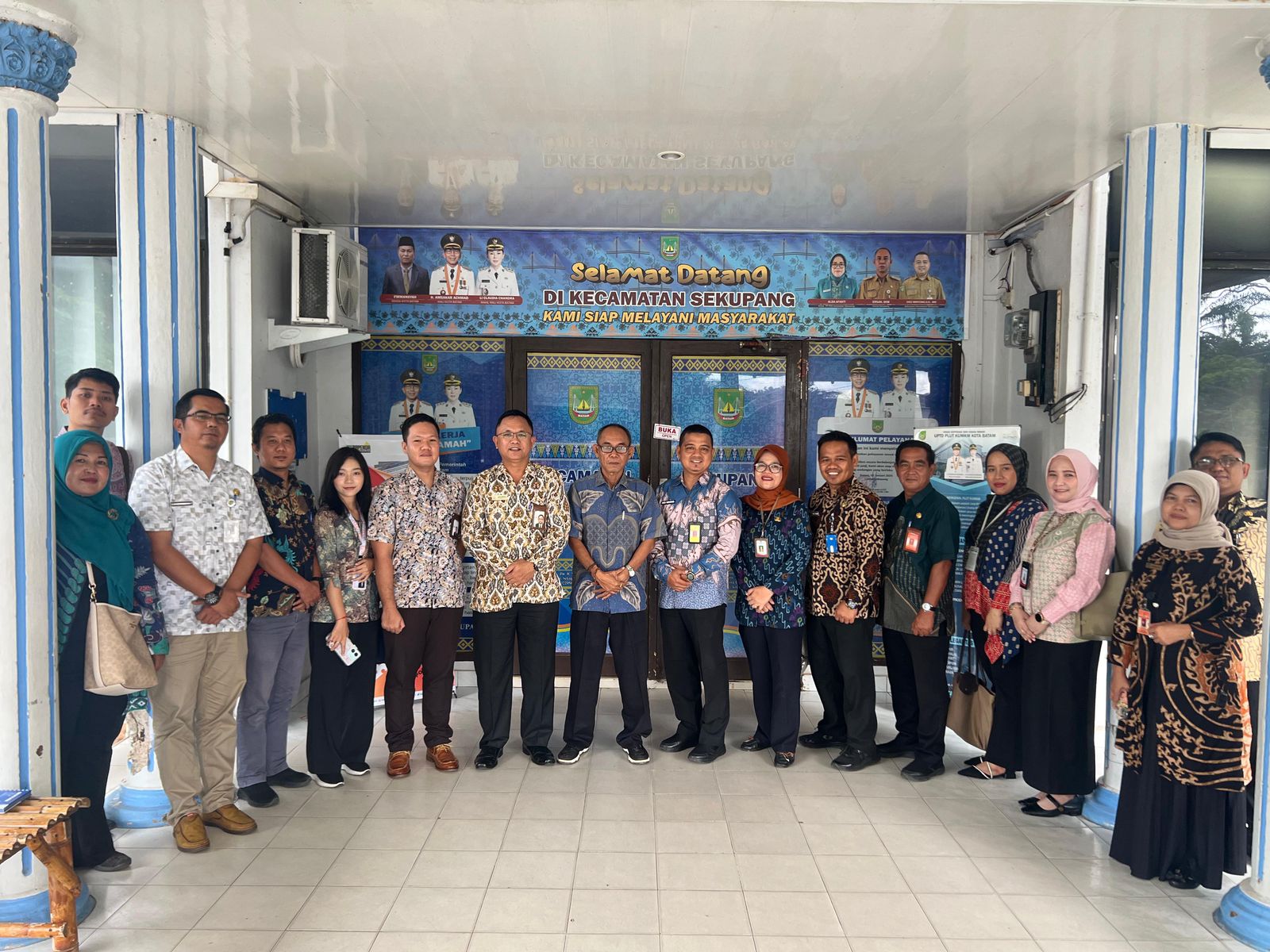 Ombudsman Perwakilan Kepri saat memantau fasilitas dan kenyamanan warga terkait pelayanan publik di di Sekupang.