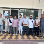 Perwakilan 135 KK warga Kampung Utama Atas yang tidak mendapatkan aliran air sejak setahun lalu. Mereka mendatangangi kantor PT ABHi untuk meminta pemenuhan kebutuhan air, Kamis, 30/4/2026.