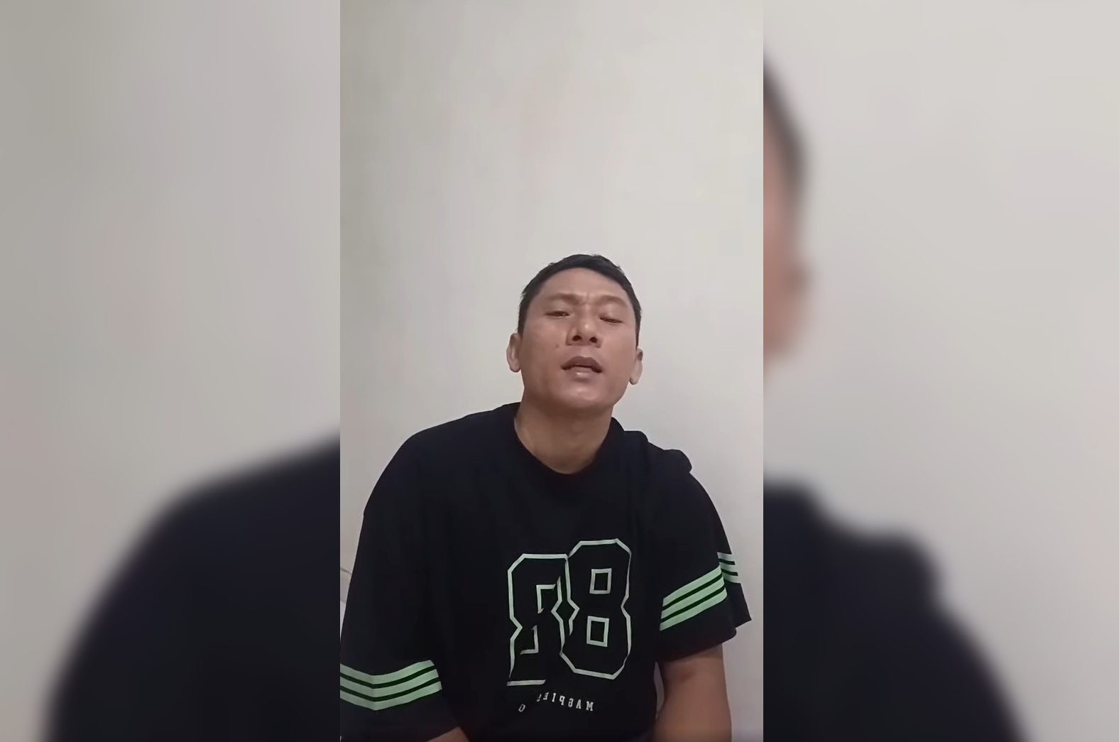 Sosok yang mengaku sebagai Raja Situmorang.