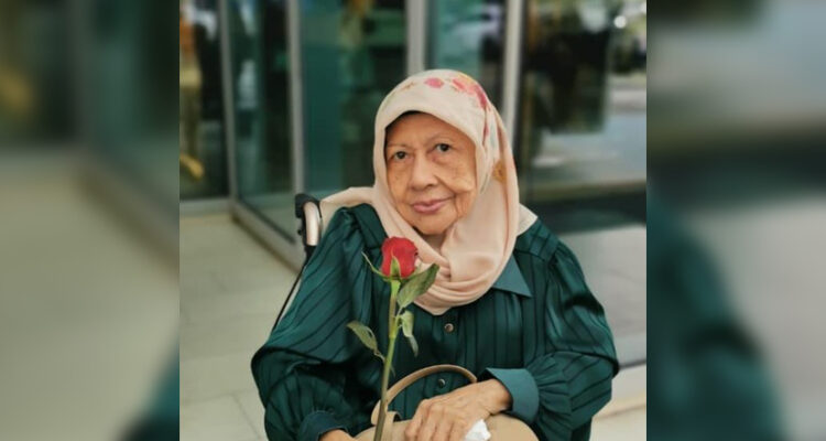 Raja Zubaidah binti Raja Hasan Anip semasa hidup.