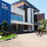 Kantor Pelayanan Umum (KPU) Bea Cukai Batam. Diduga melindungi jaringan peredaran rokok ilegal.