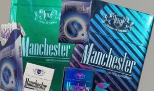 Rokok Manchester, sebuah merek yang di belakangnya ada nama WL dan IWN.