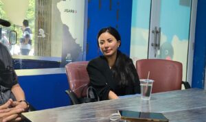 Selebgram Ayu Aulia, saat curhat dengan Forum Pemred di Graha PWI, Batam, Sabtu, 24/9/2026.