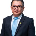 Dirut PT PLN Batam, Kwin Fo, yang merupakan adik kandung Wakil Wali Kota Batam, Li Claudia Chandra, yand dinilai tidak kapabel memimpin PT PLN Batam.