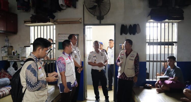 Perwakilan Ombudsman RI Provinsi Kepulauan Riau (Kepri) saat meninjau di Lembaga Pemasyarakatan Kelas IIA Batam pada Kamis, 22 Oktober 2026.